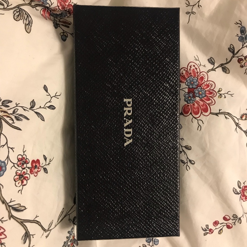 PRADA box